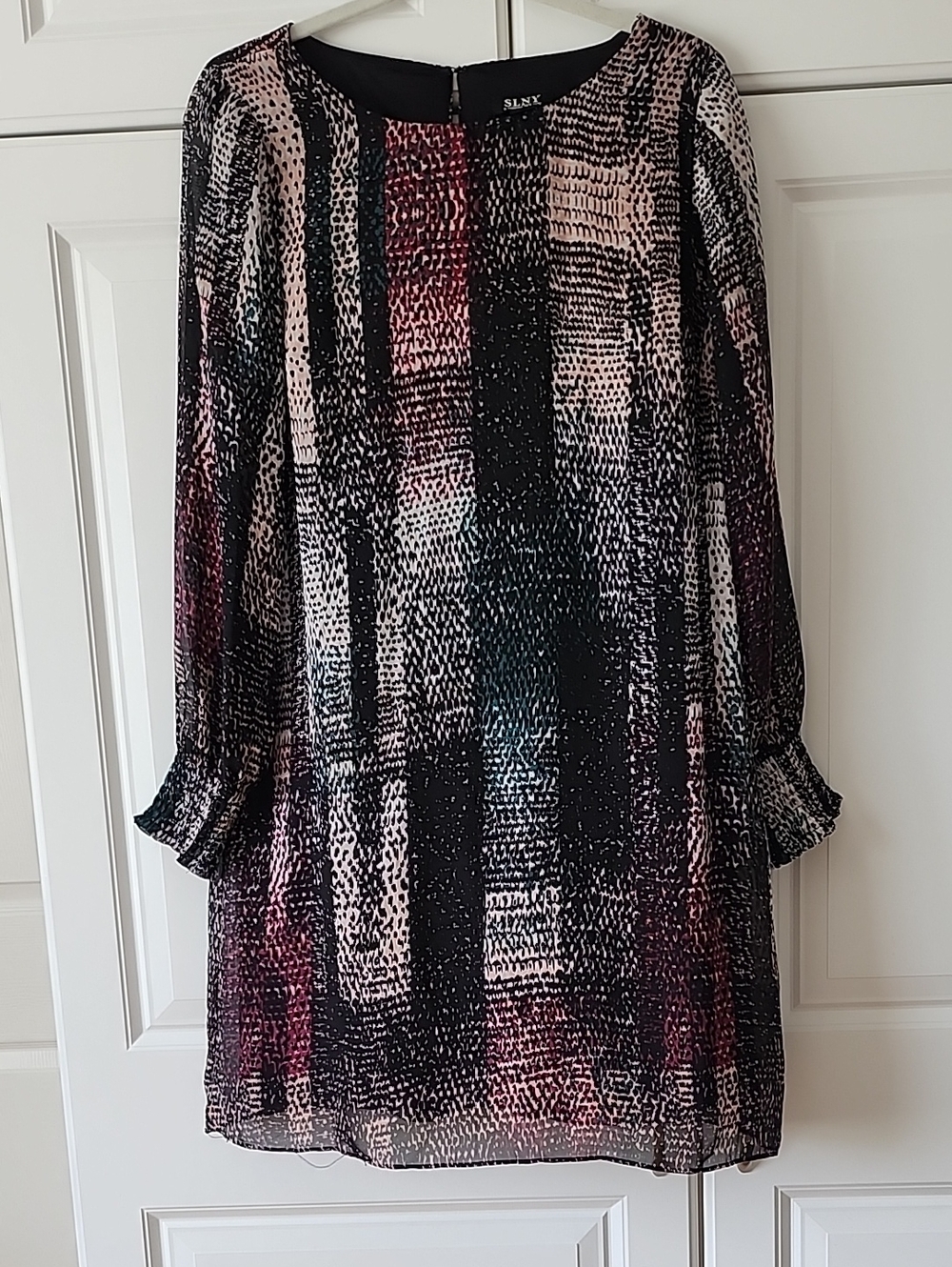 SLNY Black and Pink Abstract Print Long-Sleeve Shift Dress